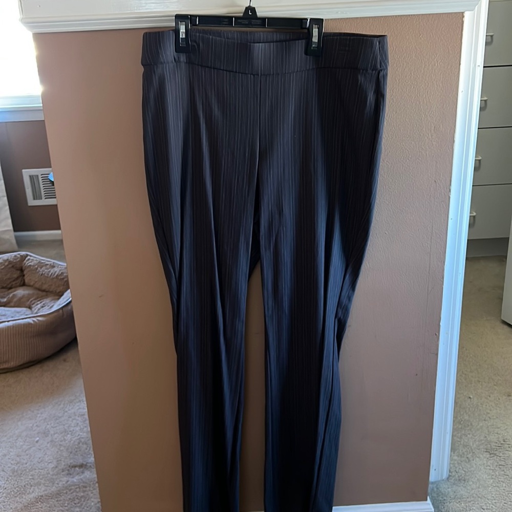 Gray stripped Vera Wang pants